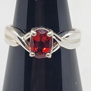 Ross-Simons Sterling Silver & Garnet Ring (5)